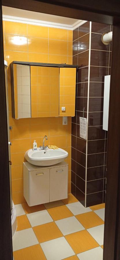 Aqua-Vital Premium Apartmanok ハイデゥソボスロー エクステリア 写真